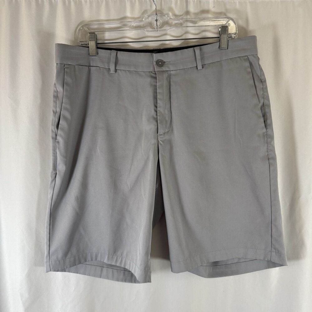Nike Golf Shorts Men's 34 Standard Fit Gray Flat Front Pockets Zip Button